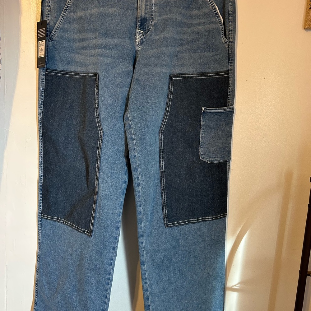 True Religion Woman Blue Two-Tone Jeans. Size 32” 18”waist, 41”long & 30”inseam.